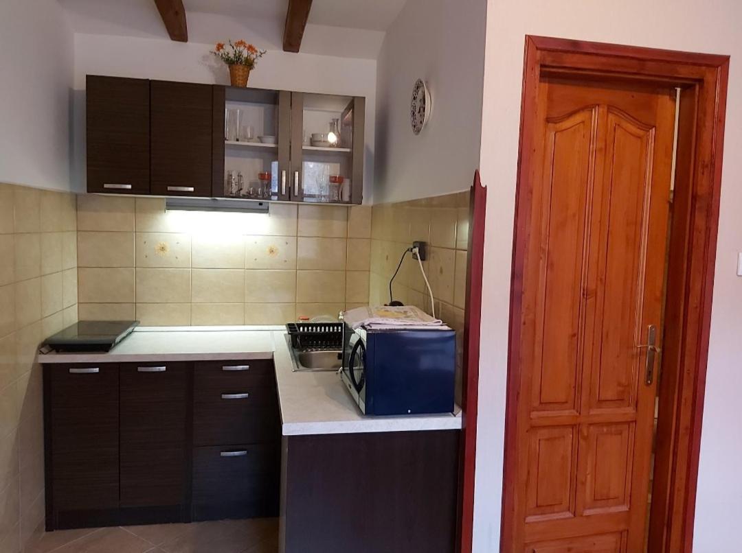 Melinda Nyaralohaz Appartement Balatonkenese Buitenkant foto